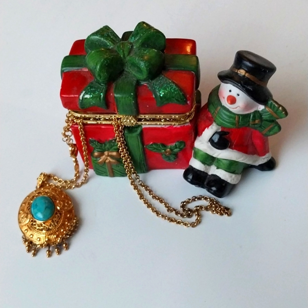 Vintage Christmas Ornaments (2)
